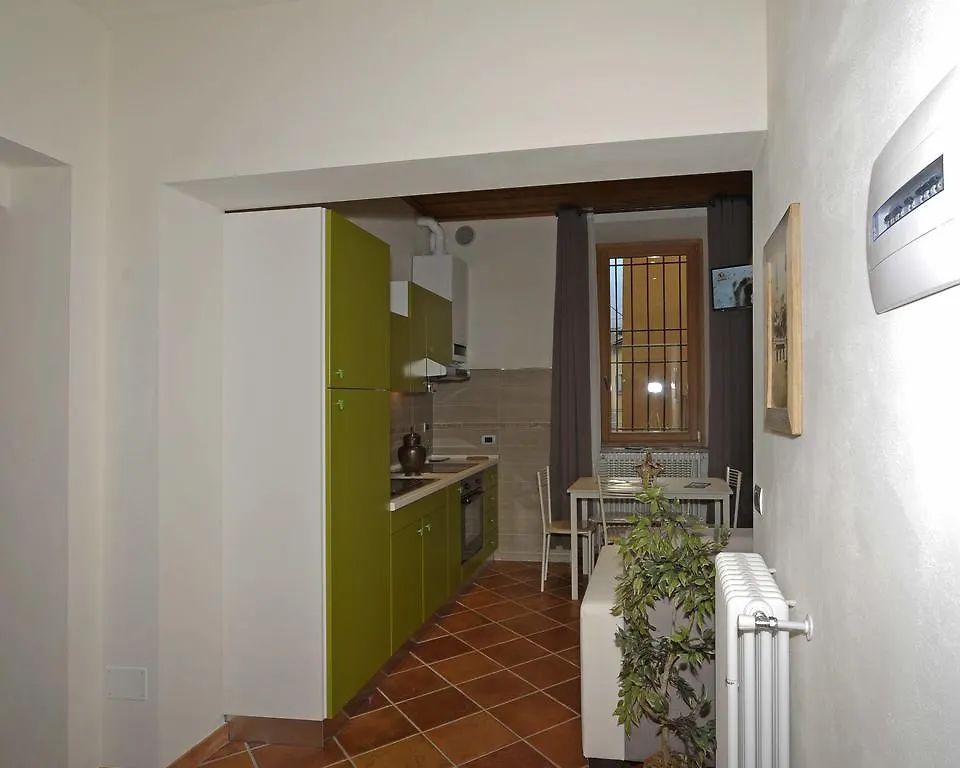 Appartamenti Remondi Edolo 0*,